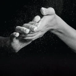 FrictionLabs Loose Gym Chalk -Fitness Equipment 4dd9cec1c21bc54eecb53786a2c5fa09 5d0a755e15178 600x600 1