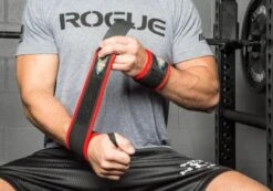 Metal Wrist Wraps 6 Metal Wrist Wraps -Fitness Equipment 57bafb2c2dfeefba931bb03a835b1fa9 5d0a758043488 600x421 1